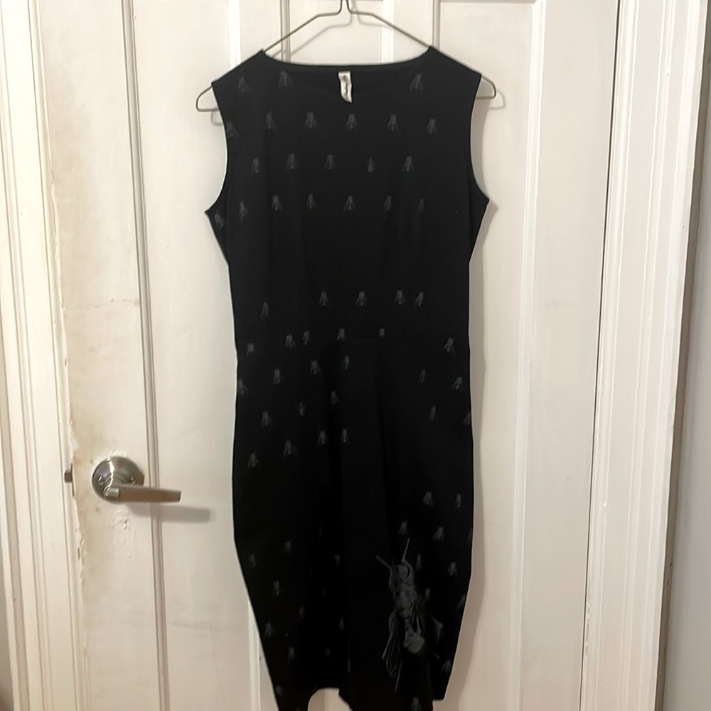 Smoking Lily dress Size Small